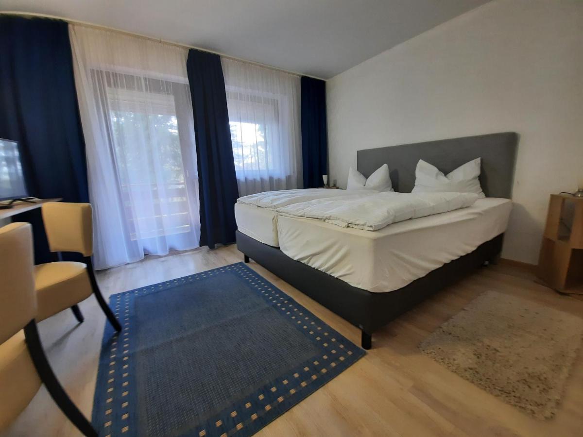 Hotel Pension Bluechersruh Бад-Бернек  Экстерьер фото
