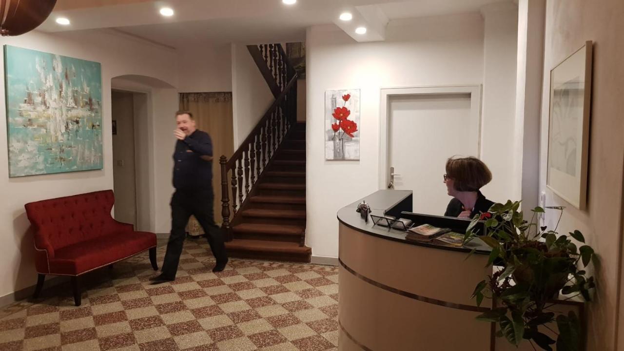 Hotel Pension Bluechersruh Бад-Бернек  Экстерьер фото